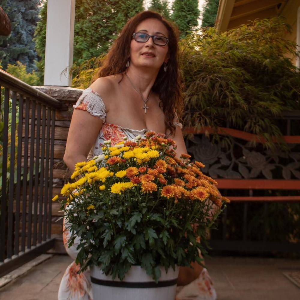 Meet your Posher, Mara